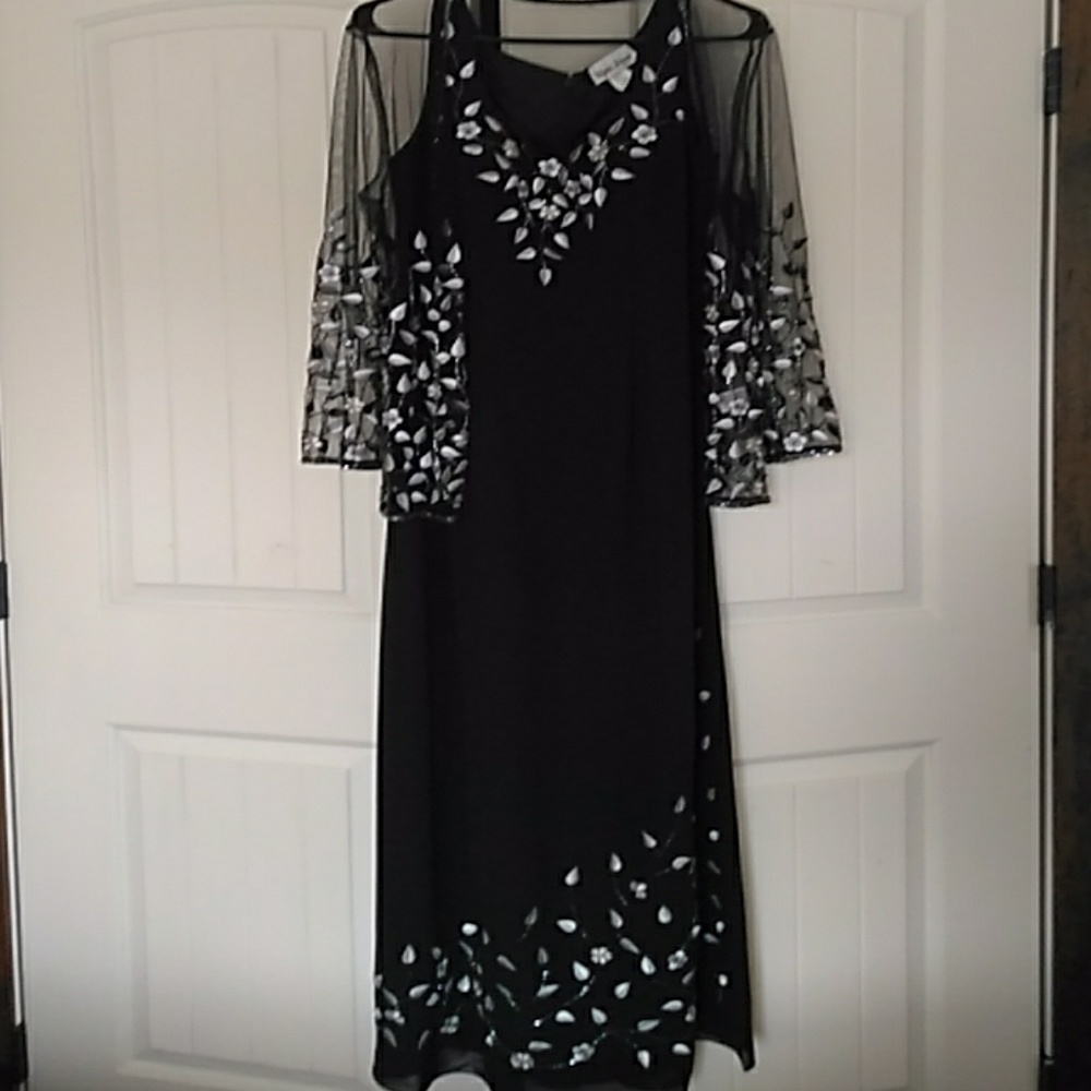 Night Scene black dress